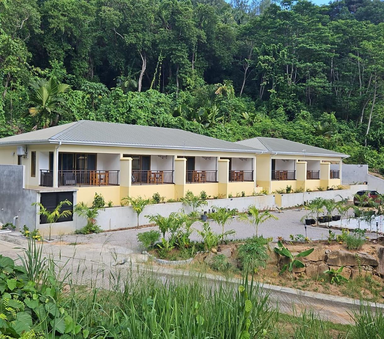 Solea Self Catering Hotel Victoria Exterior photo
